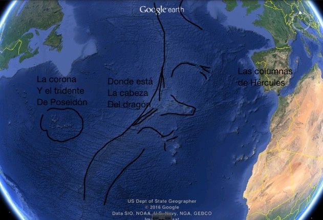 Se puede observar que marcando con líneas las cordilleras, claramente aparece la figura de un dragón con alas y garras, en algunos mitos alrededor de su historia se dice que la Atlántida estaba en la boca del dragón (Islas Azores) y se decía también que estaba más allá de las columnas de Hércules ( Hoy el estrecho de Gibraltar) y si ponemos atención parece ser arriba de las Bermudas un tridente y una corona entramados (¿El puerto de Poseidonia?)