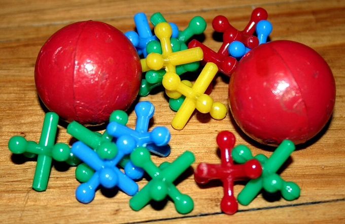 Un juego clásico de matatena probablemente de los años '50s