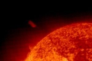 Controversias a parte, el informe oficial de la NASA ofrece su versión sobre el supuesto objeto citando textualmente que se trata de un “evento muy común”. Para tratarse de un evento muy común no hemos escuchado ni visto nada parecido