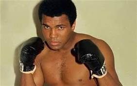 Cassius  Marcellus Clay, quien se cambiara este nombre a Mohamed Ali, por considerar que el primero era un nombre de esclavo