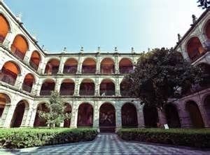 Panorámica de uno de sus patios