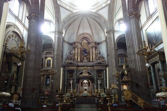Altar de la Iglesia de San Felipe Neri
