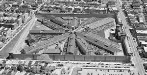 Vista aérea de mediados del siglo XX, cuando era una prisión