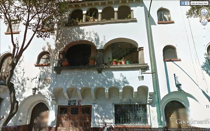 En una casa como esta ubicada en la Calle de Ezequiel Montes Antigua Calle de la Paz se dio la fiesta tan sonada de los 42 que terminaron siendo los 41