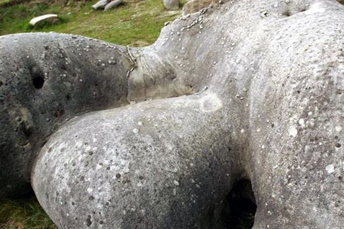 Piedra Trovant aglomerada como si fuera una amiba