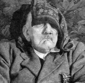Supuesta foto de Hitler ya viejo recibida por Abel Basti de forma anónima
