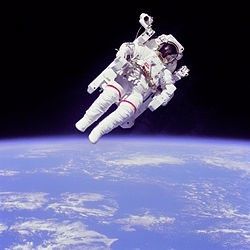 ¿Qué hacemos allá afuera si aún desconocemos lo que hay aquí?