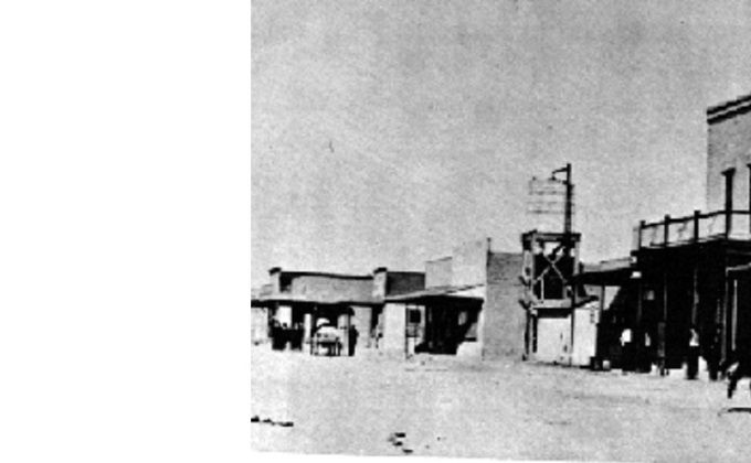 Columbus, Nuevo México antes y después del ataque de Pancho Villa en 1916.