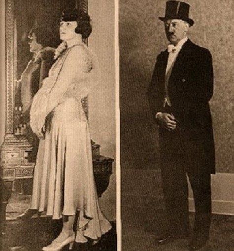 Hitler y Geli , en trajes de Gala