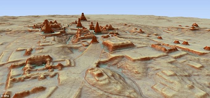 El equipo de arqueólogos encuestó a más de 810 millas cuadradas (2,100 km2) de la selva de Petén, fronteriza con México y Belice. Encontraron que algunas 60,000 estructuras fueron encontradas en los últimos dos años.