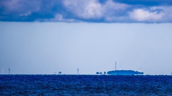 ASMUS KOEFOED/SHUTTERSTOCK
(No es una costa, sino un ejemplo de Fata Morgana)