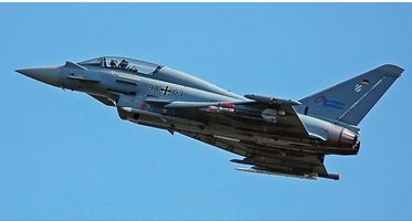 El Eurofighter Typhoon, con el que cuentan los pilotos del Escuadrón Viva Zapata, es uno de los cazas más poderosos del mundo gracias a su combinación de agilidad, capacidades furtivas y sistemas de aviación de última generación.
ARCHIVO DE LA FUERZA AÉREA ALEMANA. TOMADO DE: WWW.LUFTWAFFE.DE