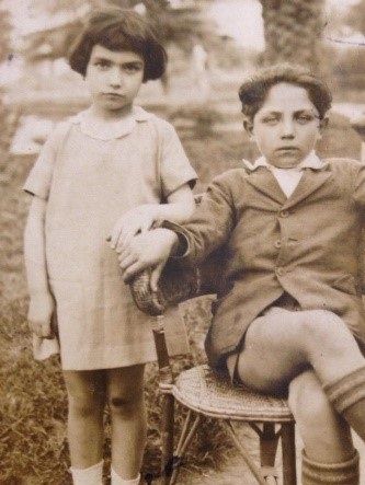 Gonzalo y Ramonita Muñoz Fernánez
