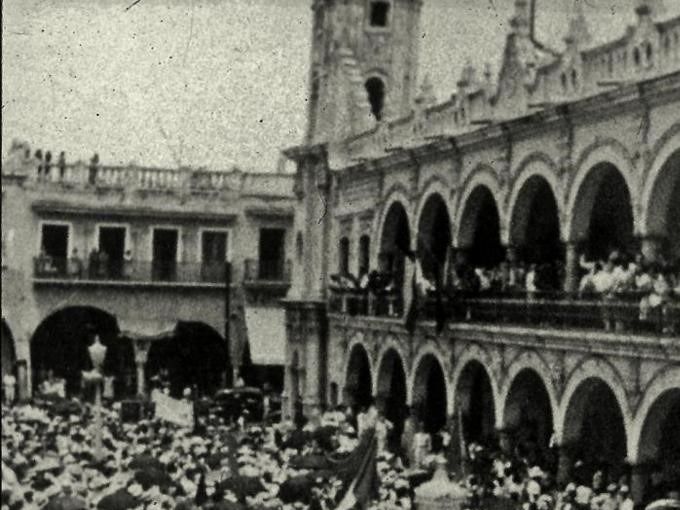 Llegada de la primera emigración de refugiados españoles en el barco Sinaia a Veracruz, México, el 26 de mayo de 1939