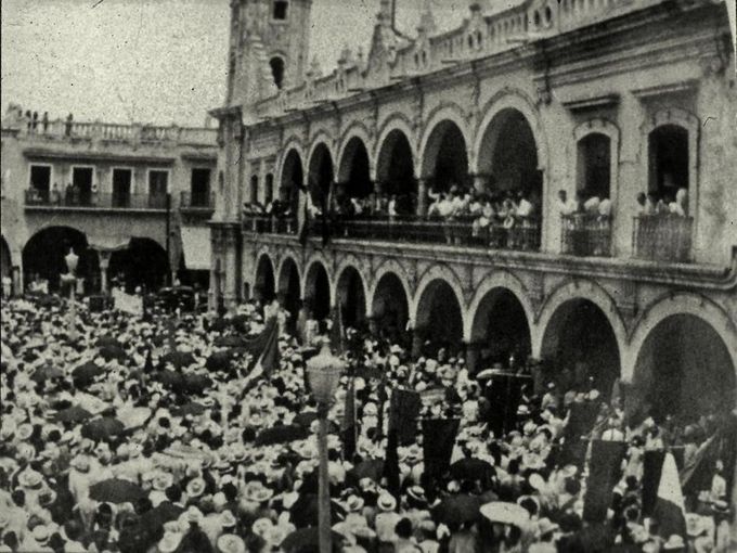 Llegada de la primera emigración de refugiados españoles en el barco Sinaia a Veracruz, México, el 26 de mayo de 1939