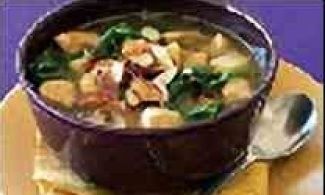 Caldo de Gallina Almendrada