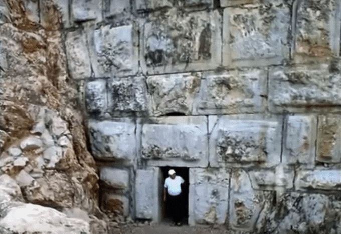 Las rocas megalíticas son el descubrimiento más reciente, encontradas en el 2014 por el investigador Georgy Sidorov.