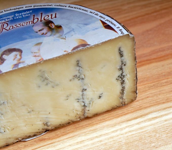 Queso Rassembleu