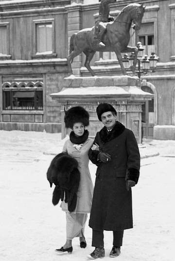 Geraldine Chaplin y Omar Sharif, en 'Doctor Zhivago'. 
GIANNI FERRARI COVER / GETTY IMAGE

