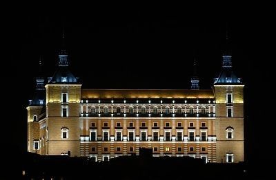 Alcázar de Toledo iluminado