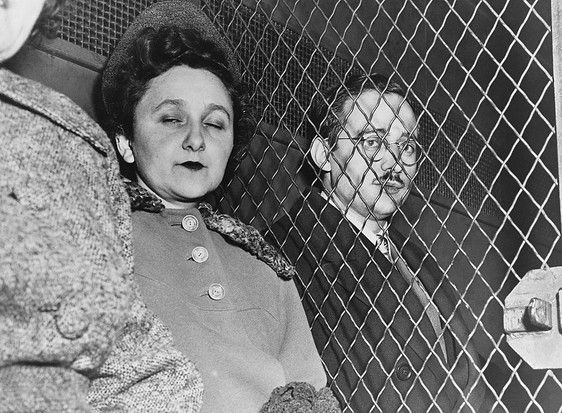 Ethel y Julius Rosenberg. A pesar de las súplicas de clemencia, la pareja fue ejecutada por espionaje. (Foto de © Hulton-Deutsch Collection/CORBIS/Corbis vía Getty Images)