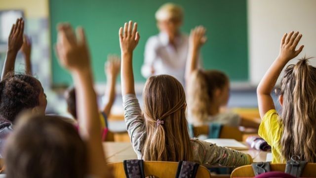 En España, se estudia la historia de la colonización de América en quinto de primaria y segundo y tercero de secundaria.
FUENTE DE LA IMAGEN, GETTY IMAGES
