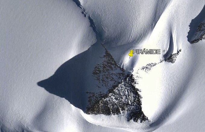 Supuesta Pirámide en la Antártida 